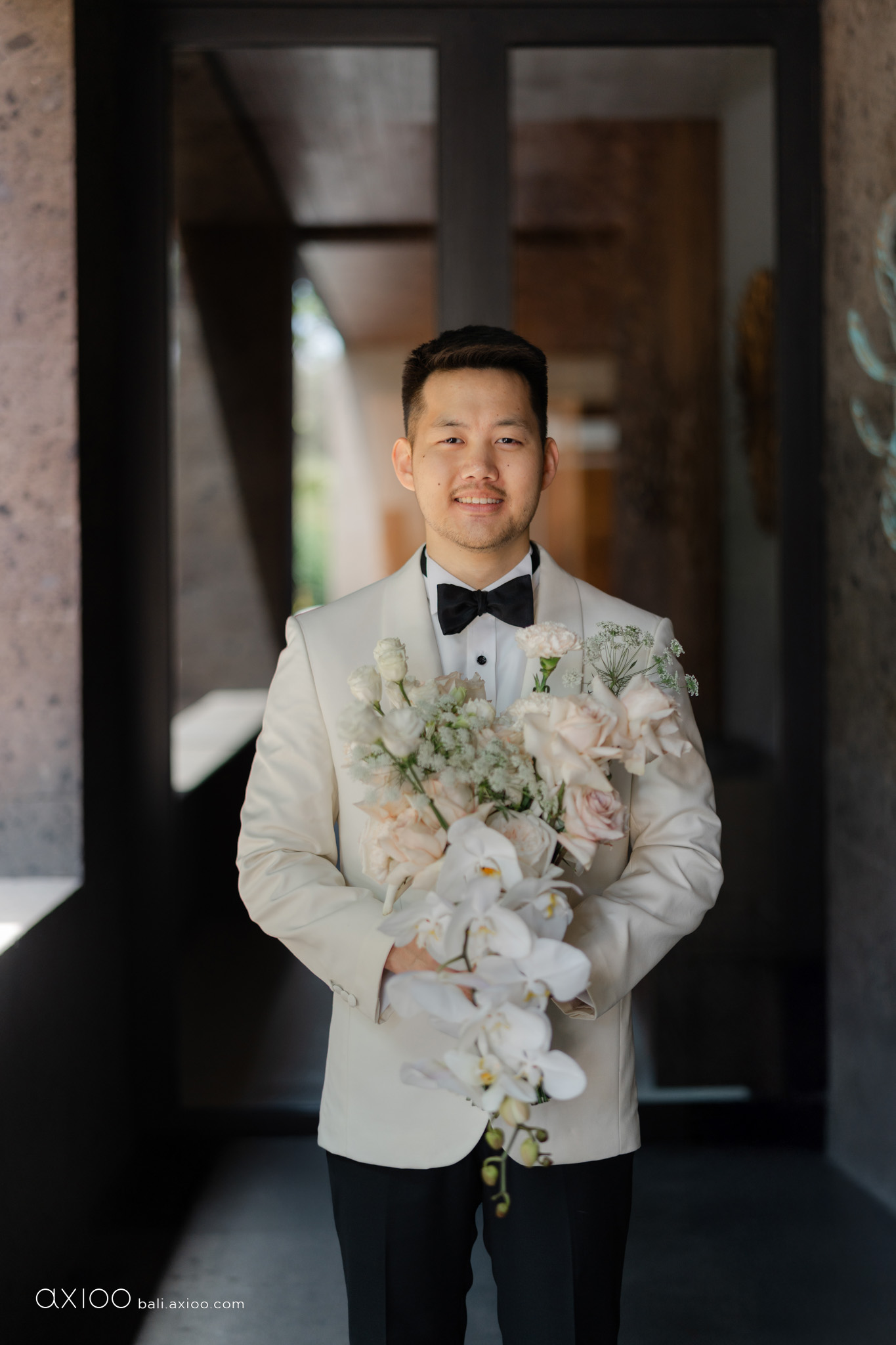 Axioo: A Study in Softness: A Wonderland Uluwatu Wedding in Bali